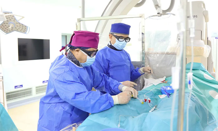 <b>ԵġߡΪ׶£ϯڽ߿γԹĽܹ</b>